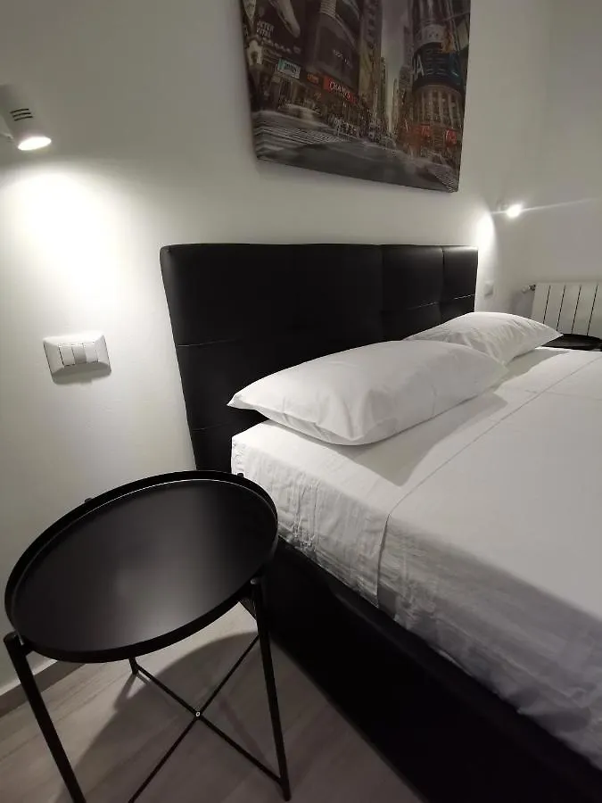 Trinity Apartment Catania